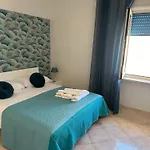 Holiday And Relax Rooms