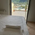 Holiday And Relax Rooms